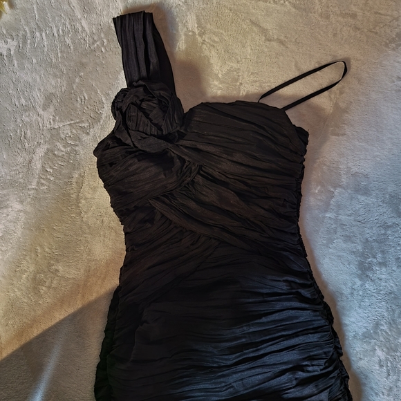City Triangle Black Stretchy Bodycon Dress Size 4 - Picture 11 of 13